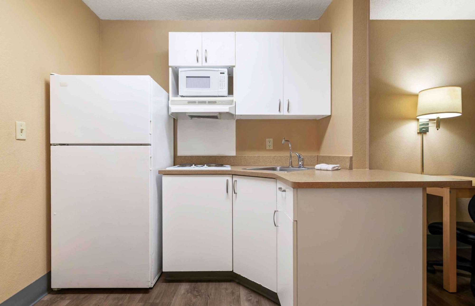 Extended Stay America Suites - Kansas City - Overland Park - Quivira Rd Lenexa Kültér fotó